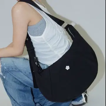 새상품 숄더백 MARY QUANT x PUBLUX 원포인트 자수