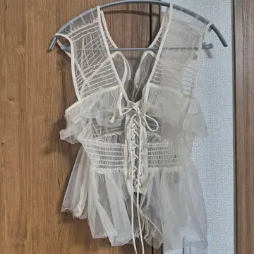 프릴 뷔스티에 베이지 화이트