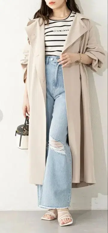 베이지 트렌치코트