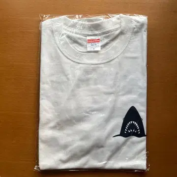 다나카 케이 무대 상어와 헤엄치다 티셔츠 M