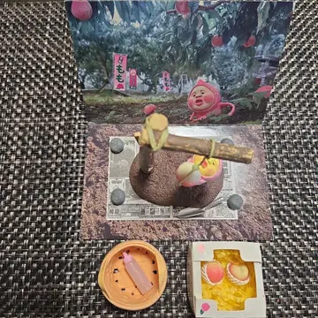 코비토즈칸 카쿠레모모지리 입상 피규어