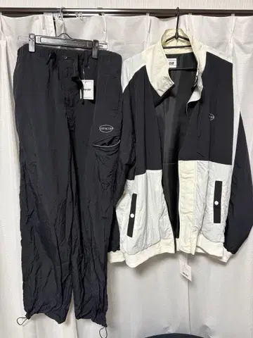 Snap club 서클 자수 바이컬러 나일론 자켓 셋업