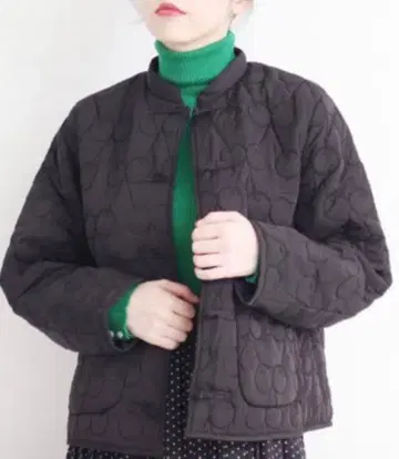 CHILLE WOMAN 체리 퀼팅 자켓 블랙