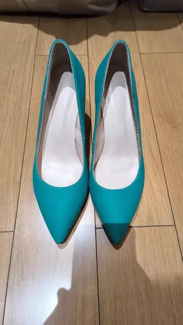 터콰이즈 스틸레토 하이힐