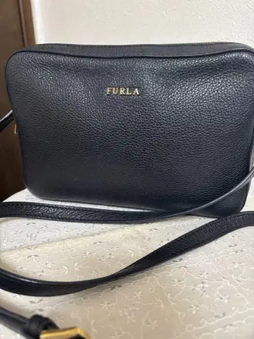 FURLA 블랙 숄더백