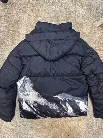 ZARA 블랙 다운 자켓