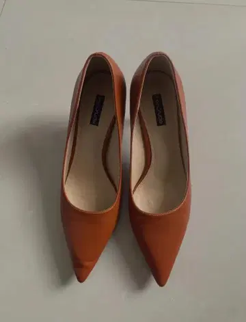 오렌지 스틸레토 하이힐 약 8cm