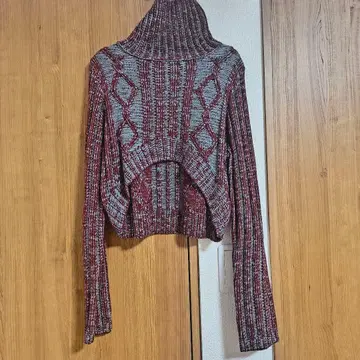 MUSUBORE 크롭 니트