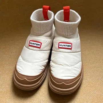 HUNTER 헌터 IN OUTPUFFER KNITBOOT 니트 부츠