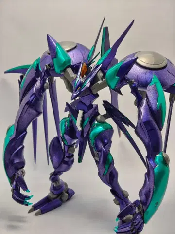 [ 부분 도색 ] 모데로이드 파프너 마크 니히트 [ 완성품 ]