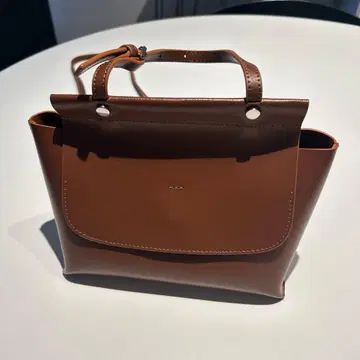 YAHKI 천연 가죽 숄더백