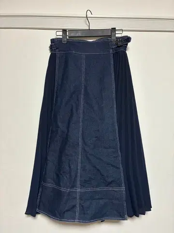 데님 플리츠 스커트 네이비