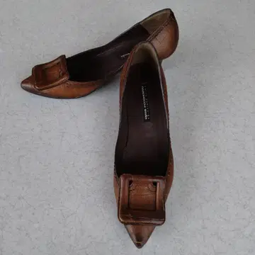 라보키고시 브라운 가죽 스틸레토 펌프스