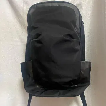 CAMPER 블랙 나일론 백팩