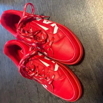 VANS 레드 스니커즈