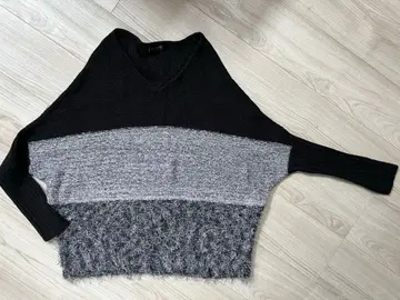 [ 새상품급 ] 스콧 클럽 이소재 믹스 절개 돌먼 니트 야마다야 울 혼방