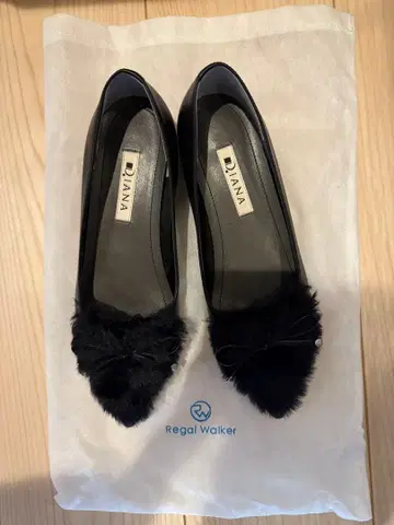 DIANA 블랙 플랫슈즈 22.5cm