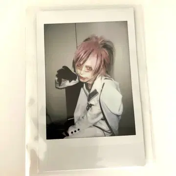 RAZOR 켄 씨 폴라로이드