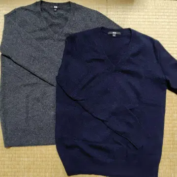 [UNIQLO] 다크 그레이 네이비 캐시미어 V넥 스웨터 2세트