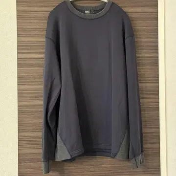 다크 그레이 사이드 슬릿 긴팔 트레이닝복