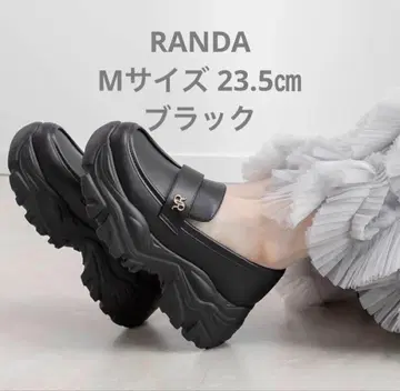 [ 새상품 ] M 23.5 볼륨 밑창 스니커즈 라이크 로퍼 RANDA