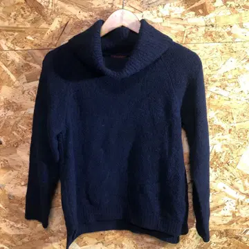 [ 5520번 ] AMACA 아마카 니트 터틀넥 네이비