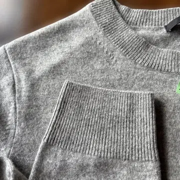 UNIQLO 긴팔 니트 스웨터 GLAY