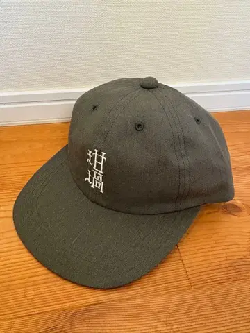 6 패널 로고 캡 올리브