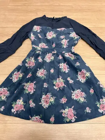 꽃무늬 네이비 긴팔 원피스