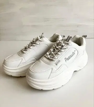 스누피 통굽 스니커즈 24.0