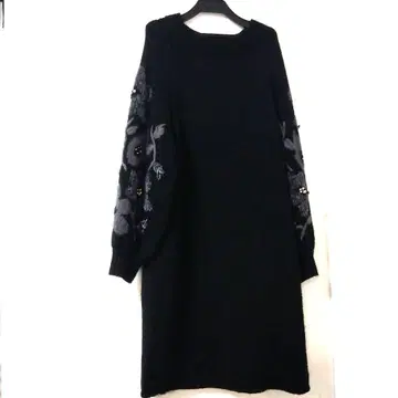 BEARDSLEY 블랙 자카드 니트 원피스 꽃 비어즐리 F