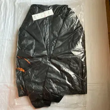 블랙 다운 자켓 후드 부착 S 사이즈