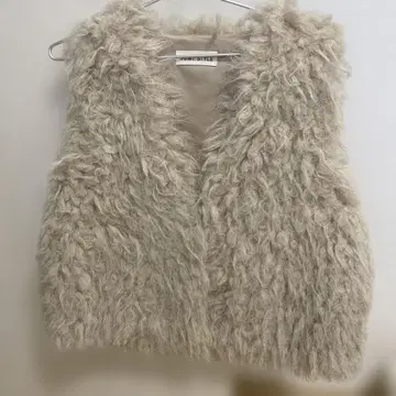 SUMI STYLE 베이지 퍼 베스트