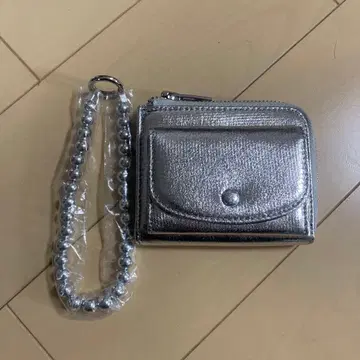 niko and - 실버 3단 폴더형 지갑 스트랩 포함