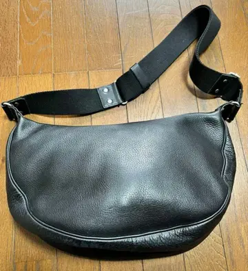 gaed3it 블랙 가죽 숄더백