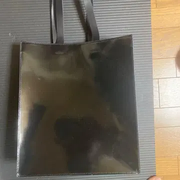 새상품급 UNIQLO+J 유니클로 질 샌더 가죽 토트백