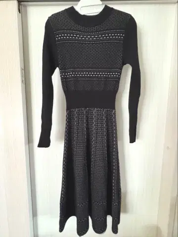 AndCouture 앙데팡당 니트 원피스 블랙