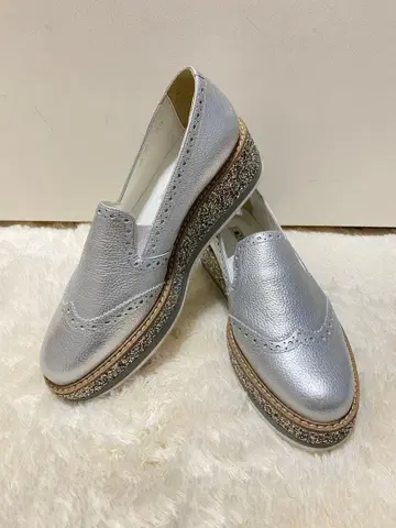 실버 가죽 슬립온 신발
