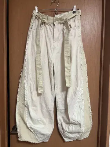 KnuthMarf 화이트 데님 팬츠