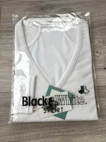 Black & White 긴팔 셔츠 미사용 새상품