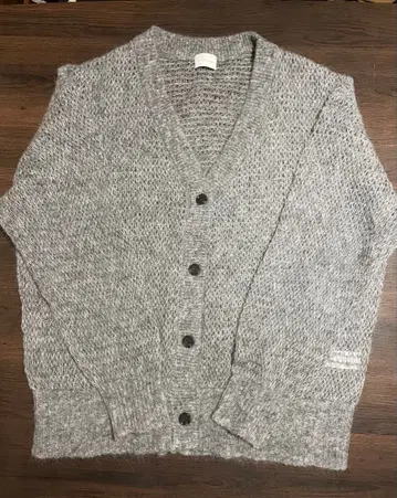 울 30% 모헤어 29% V넥 가디건 그린 라벨 릴랙싱