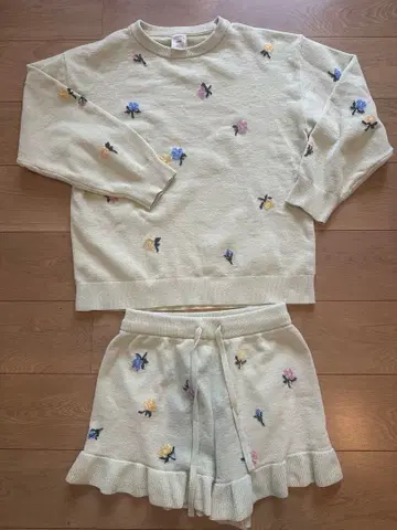 에어모코 작은 꽃 자카드 상하의 세트