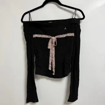 ANDMARY Della 리본 탑