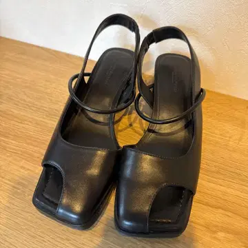 UNITED ARROWS 오픈토 펌프스 36H