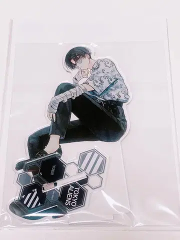 도쿄 에이리언즈 아크릴 스탠드 유염