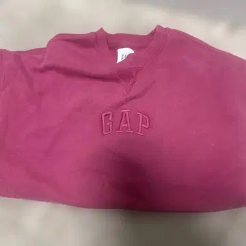 GAP 버건디 맨투맨