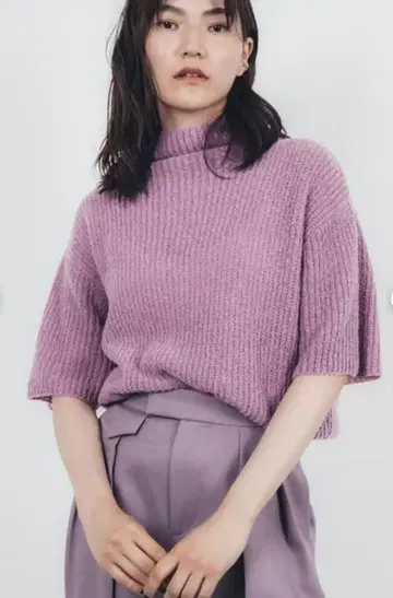 퍼플 하이넥 반팔 니트