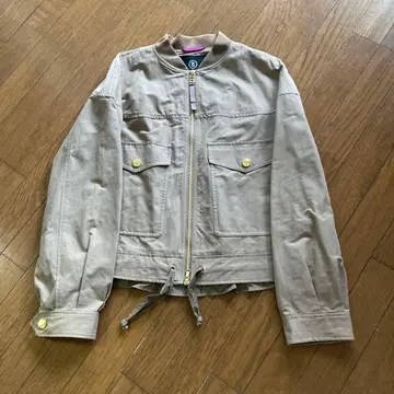 BOGNER 이소재 도킹 자켓 하자 있음 risley