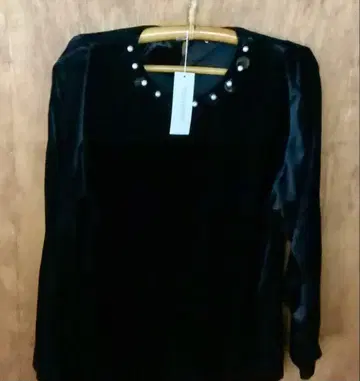 블랙 벨벳 긴팔 셔츠