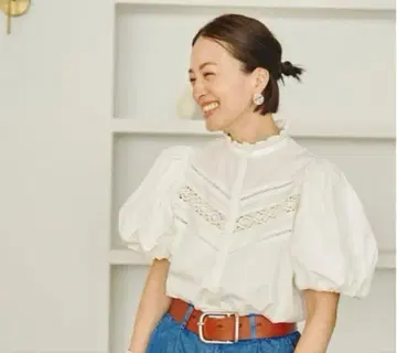 [ 미사용 새상품 ] Oblekt 블라우스